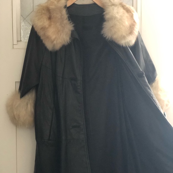 Vintage leather and fur swing coat - Picture 2 of 3